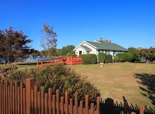 673 Painter Point Rd, Kilmarnock, VA 22482