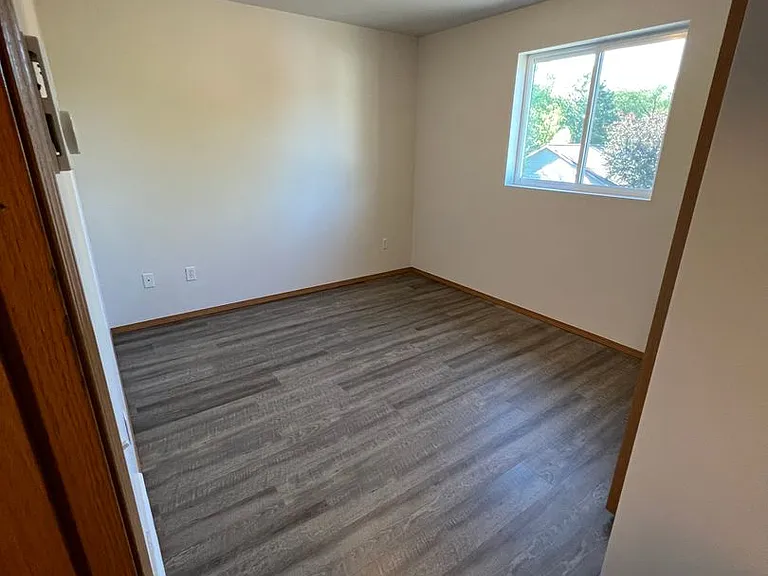 1504 N Brook Ct — Photo 11