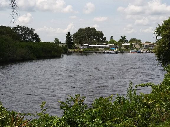 5th image of 376 Salt Creek Dr #159