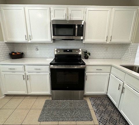 5th image of 3505 Montreal Dr #4