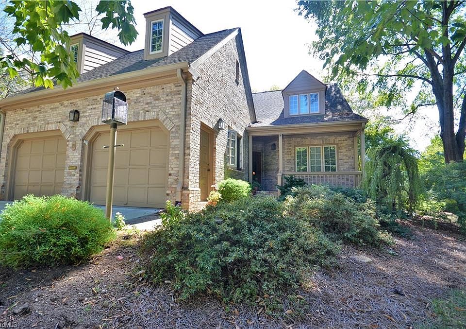 1st image of 19 Sturbridge Ln