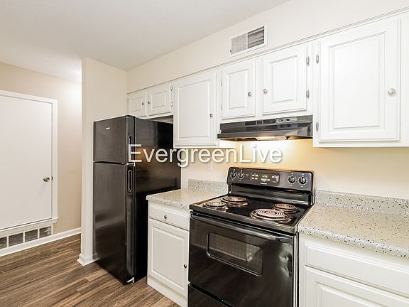 4th image of 4084 Silverleaf Rd