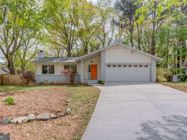 3141 Bomar Forest Pl, Decatur, GA 30033