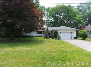 306 Southwood Dr, Elyria, OH 44035