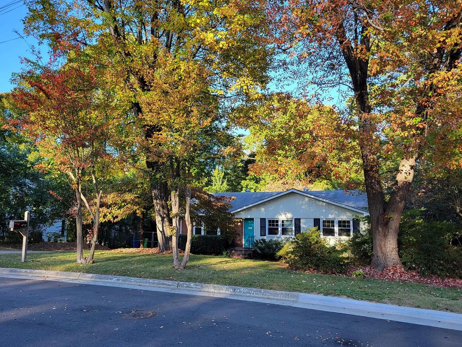 3 bed, 1600 sqft, $2,750 — Photo 3