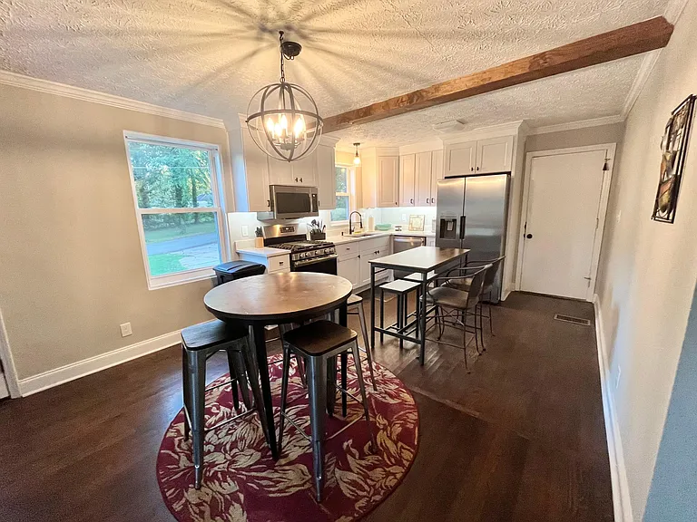 1518 Columbia Cir — Photo 4