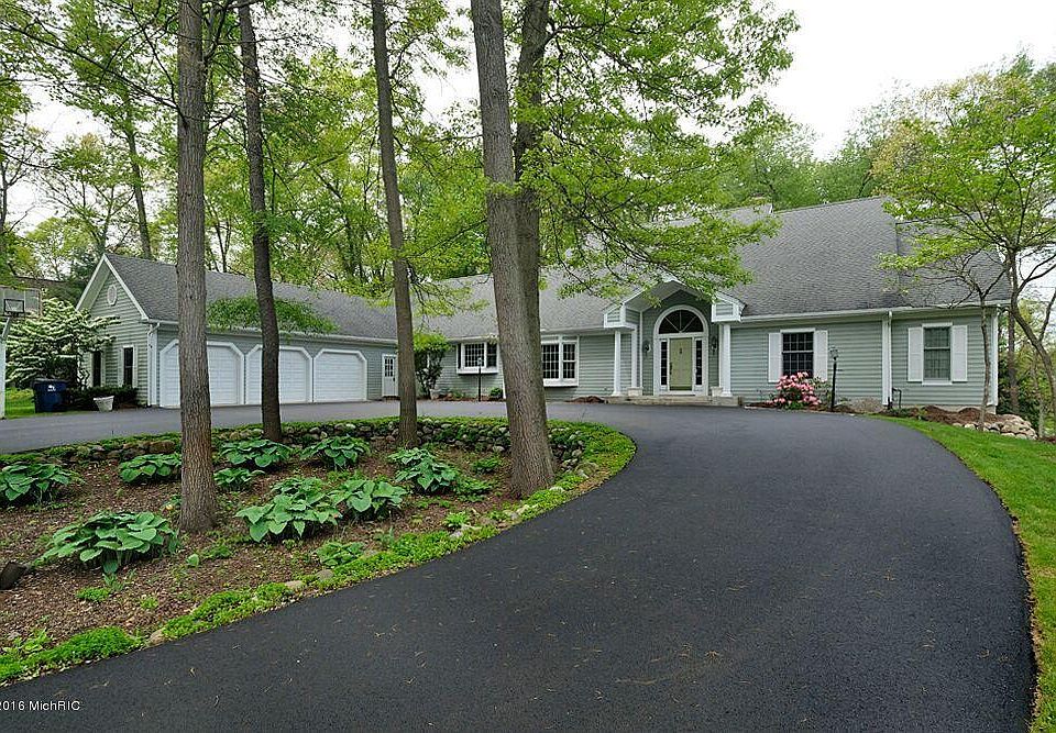 1st image of 8401 Glenwynd Dr