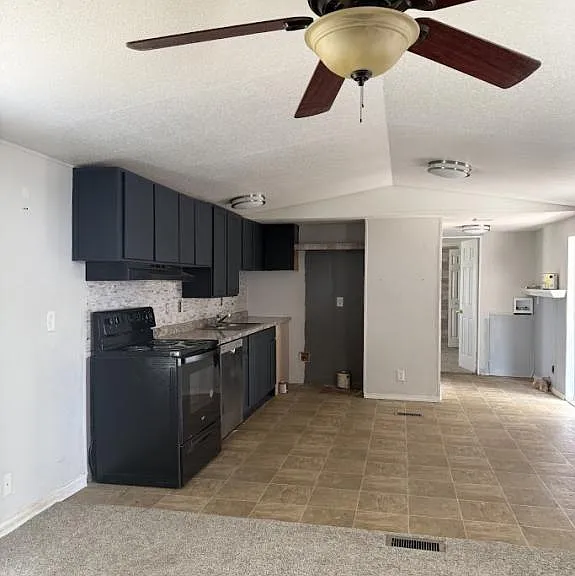 7305 Goodman Ln — Photo 8