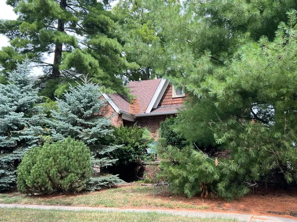 1500 Butternut Ave, Royal Oak, MI 48073