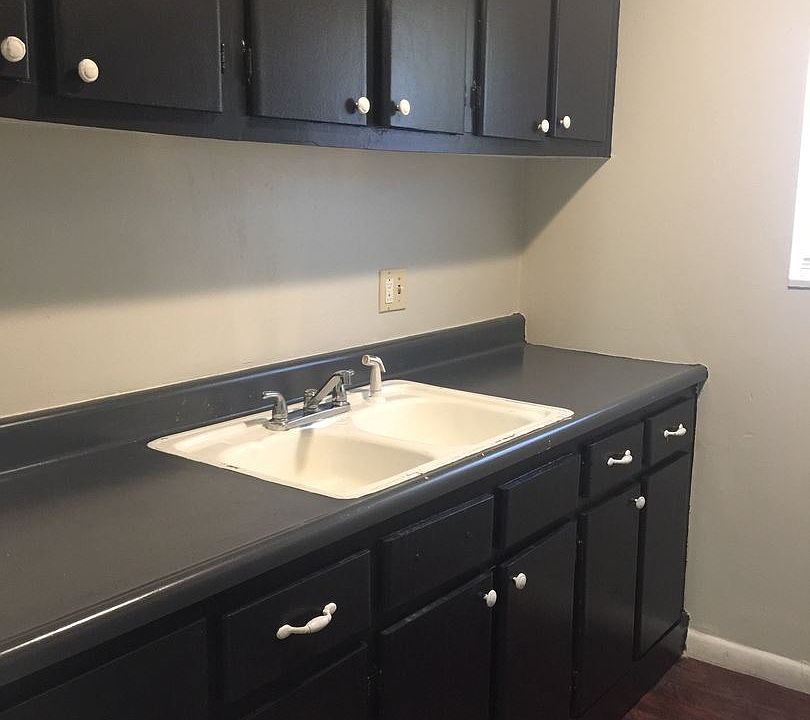 1st image of 1980 Cambridge Dr APT 5B