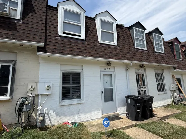 1854 Dutch Village Dr #270, Hyattsville, MD 20785