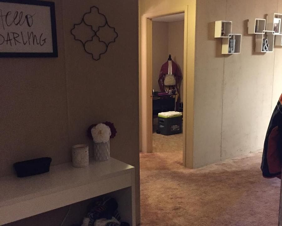 Entry way