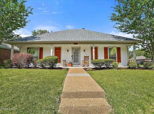 582 Acorn Ln, Brandon, MS 39047