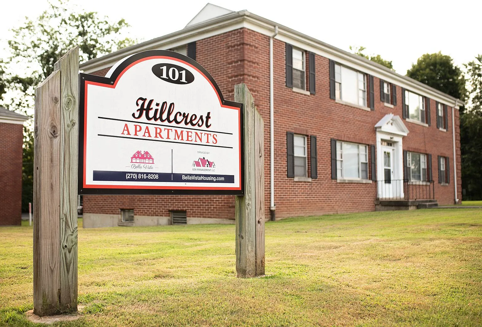 Hillcrest Apartments — Photo 1