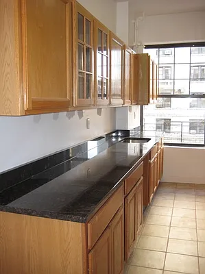 Rented by Square One Group | media 8