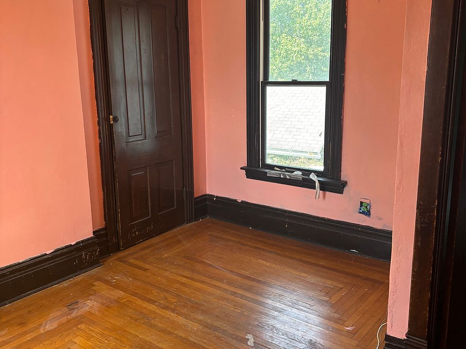 19th image of 101 N Washington St