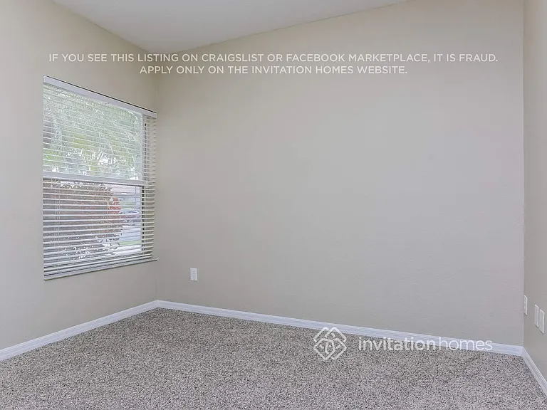 7586 NW 60th Ln — Photo 9