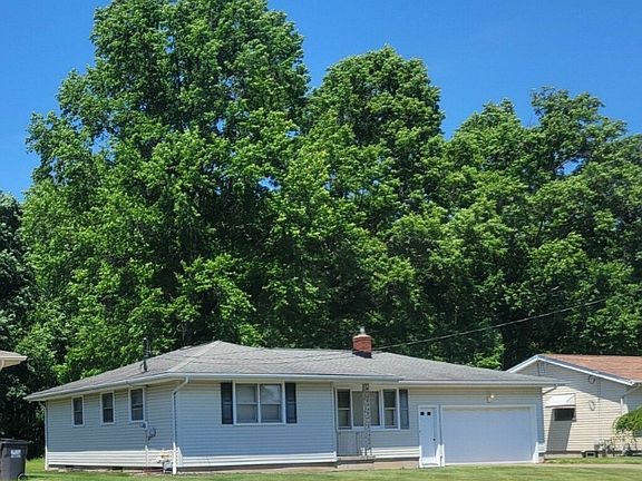 2nd image of 2229 Sprucewood Dr