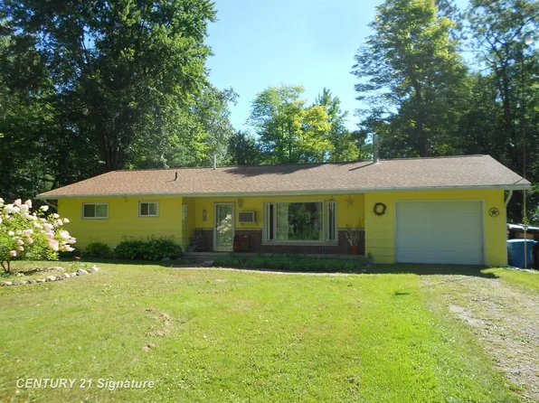 224 N Chambers Rd, Tawas City, MI 48763
