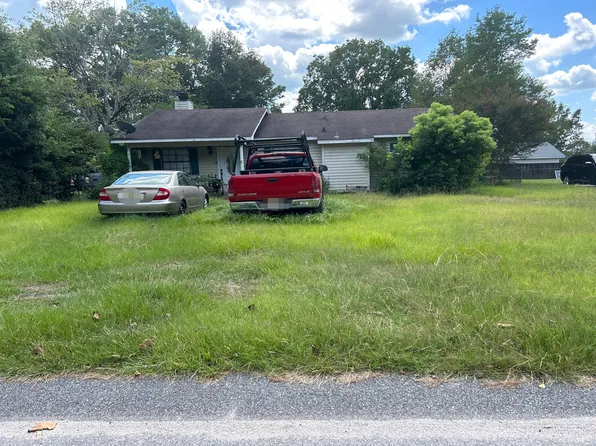 9771 Pine Knoll Rd, Mobile, AL 36608