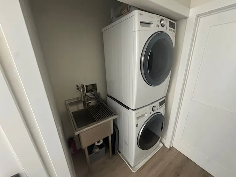 1379 Serena Cir #3 — Photo 7