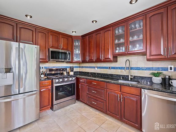 2nd image of 2202 Timber Ridge Ct