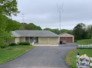 3735 SE Stanley Rd, Tecumseh, KS 66542