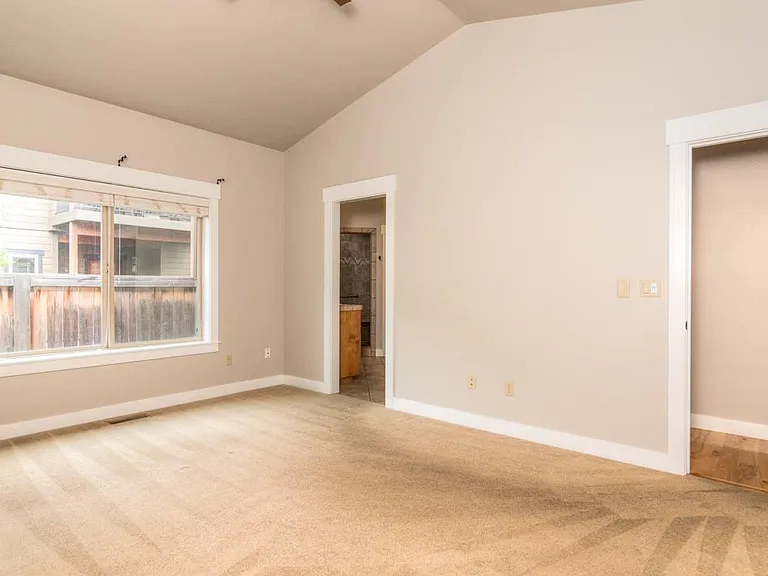 61473 Linton Loop — Photo 23