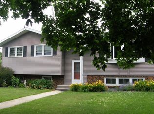 917 Mequon Ave, Fond Du Lac, WI 54935