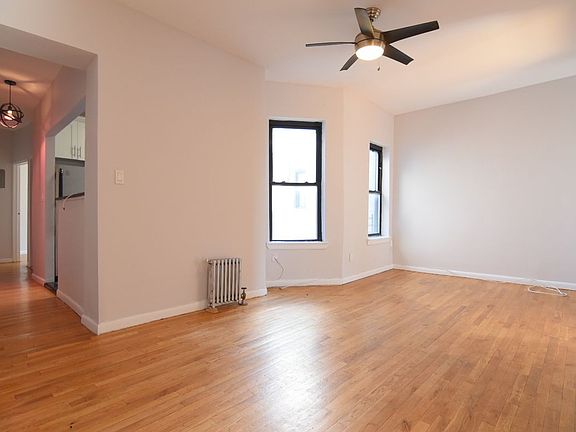 4th image of 609 W 135th St APT 8