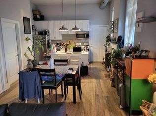 2115 S Wood St #3, Chicago, IL 60608