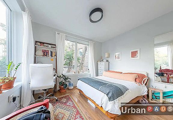 5th image of 481 E 21st St #1B
