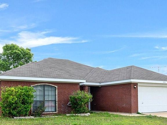 2nd image of 2906 Curtis Dr