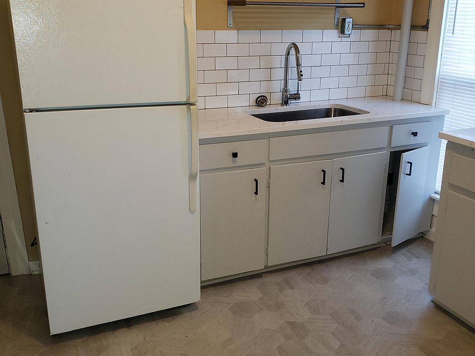 1st image of 47 Packard Ave SE #2