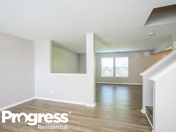 5th image of 6330 Alonzo Dr