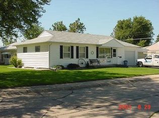 443 E South St, Grand Island, NE 68801