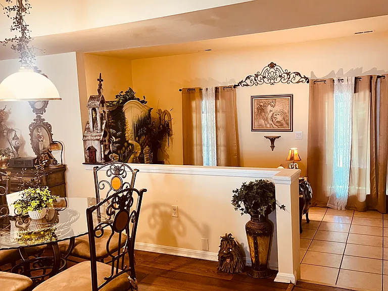 614 Lakefront Cir #614 — Photo 6