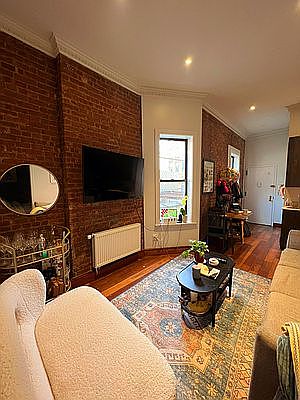 1st image of 253 Elizabeth St APT 2R