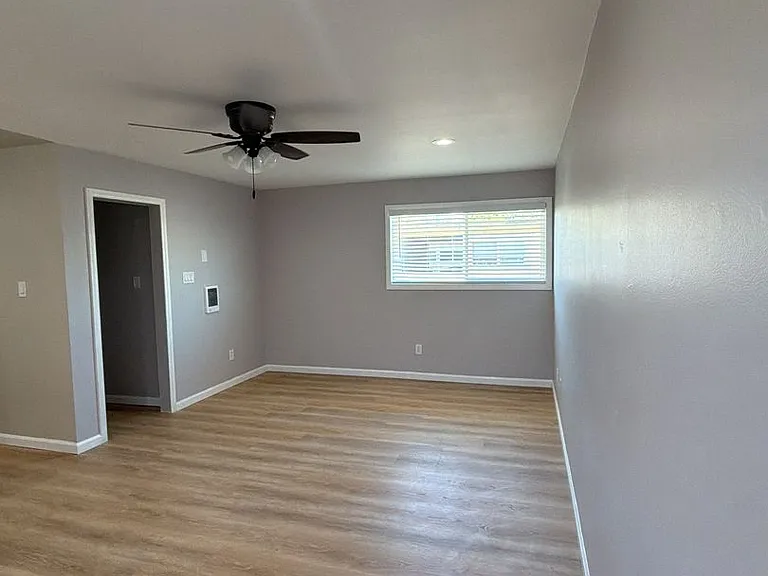Vermonter Apartments — Photo 11