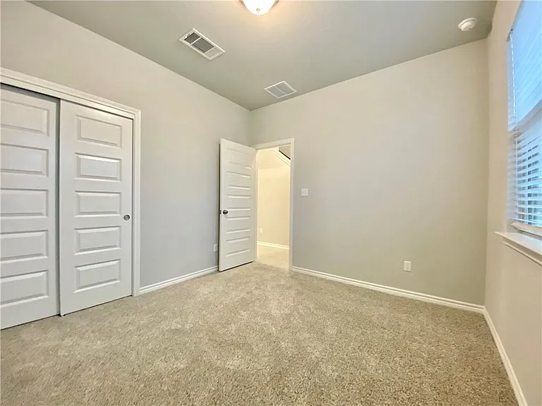 1701 Yaupon Grove Ln — Photo 6