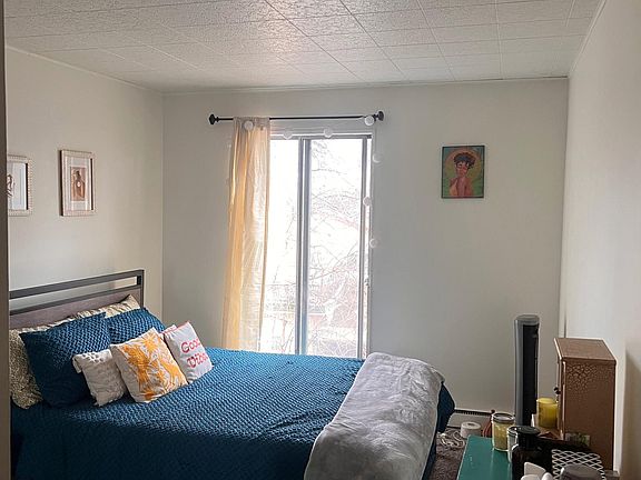 5th image of 712 W Huron St APT 305