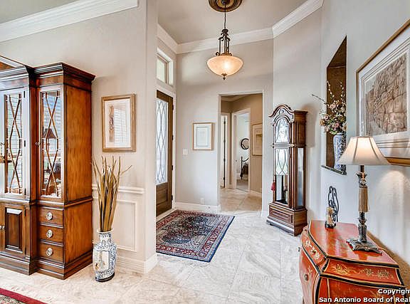 3rd image of 19511 Brooke Pl