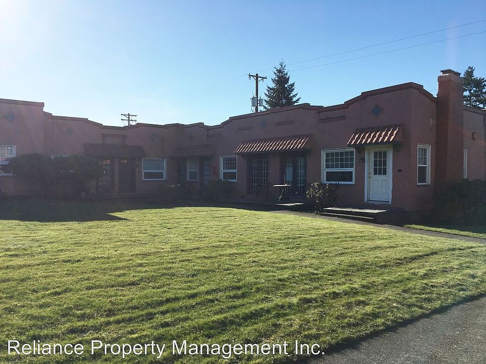 2nd image of 2080 SE Caruthers St APT 3