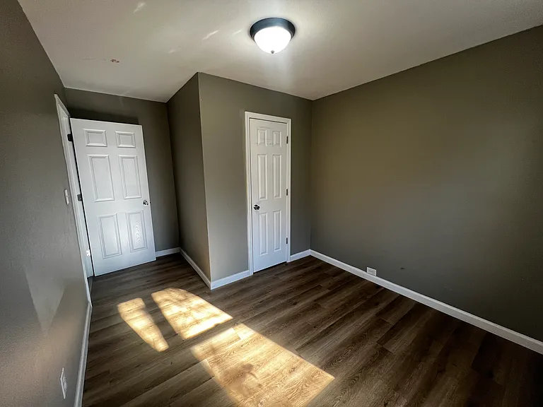 4716 S 31st West Ave — Photo 8