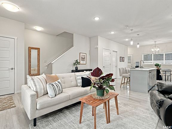 4th image of 225 Westfield Road
