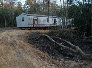 180 Old Creek Rd, Picayune, MS 39466
