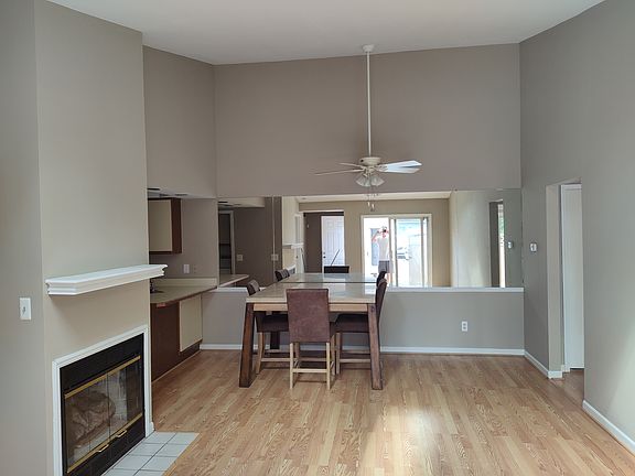 5th image of 9487 Marina Dr #9