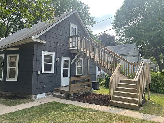2nd image of 1871 Palace Ave