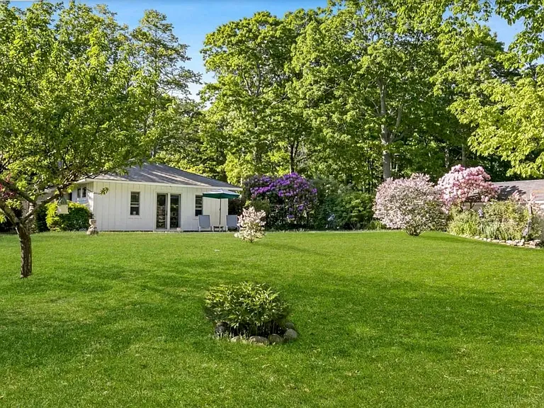 23 Tuthill Dr — Photo 23