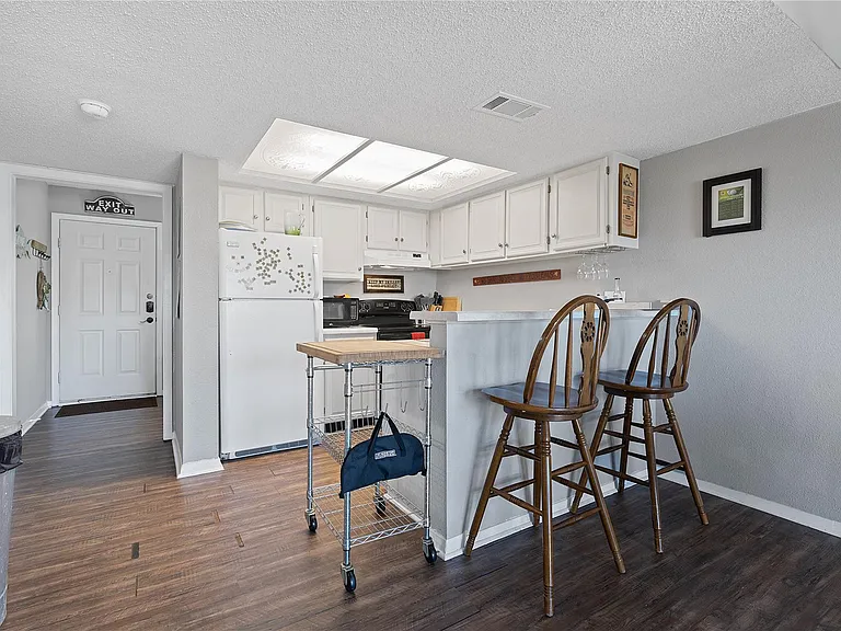 111 Comanche Point — Photo 10